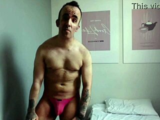 latest solo cam june 25 - vid 1/2, horny boy with big ass ;)