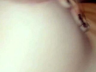 sensual milf with big ass is so horny, wants lots of cock tonight 😍