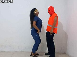 Hot Nurse in Hospital Gives Blowjobs to Cleaning Staff in Homemade Porn