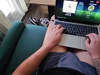 mi novio quiere jugar fifa y yo quiero jugar con su polla