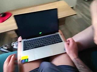 mi novio quiere jugar fifa y yo quiero jugar con su polla
