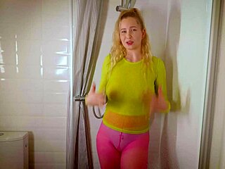 look at this pornstar's wet clothes fetish