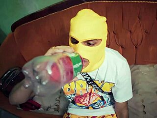 mujer madura meets pakito solido rd for hardcore sex with small tits european young amateurs. she reaches orgasm squirting everywhere.