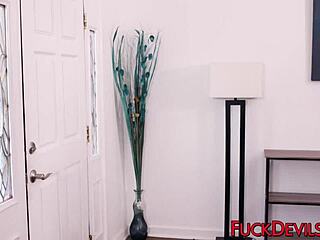 Fuckdevils Com - Asian Cumslut Begs for Hard Pounding After Deepthroating Well-Hung Stud!