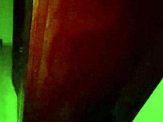 Amateur Man Finds Curvy Latina And Fills Her With Cum Outdoors!