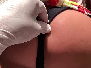 I taught a young amateur to play on cellphone while feeling my huge sex toy inside.