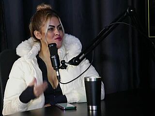 Compilado Da Jhocy In Preliminares Podcast With Bia Hot Cosplay