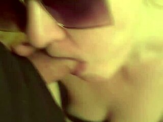 hey wanna try some deep homemade oral action that feels so sweet in my throat?