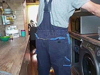 Sexy mature wife enjoys a steamy session with the repairman! 🔧💦