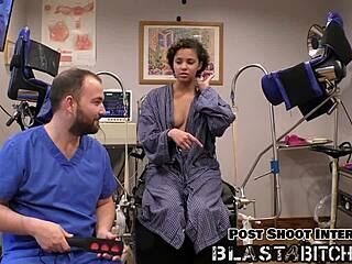 patient rebel wyatt's pussy gets blasted with cum by doctor 😈💦