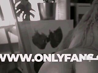 Jana Enjoys Detailed Webcam Session on Rich Saturday with Engaging Close-Up Moments and Relaxed Vibes