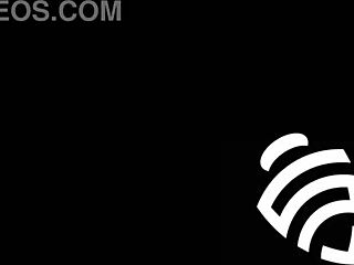 Mačeha skrivnostni presenečenje sperme v njeni tesni pički nocoj