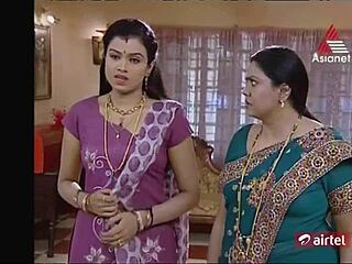 क्या चित्रा शेनॉय अपनी टेम्पटिंग इंडियन सास की एडवांसेज को रेसिस्ट कर सकती है?