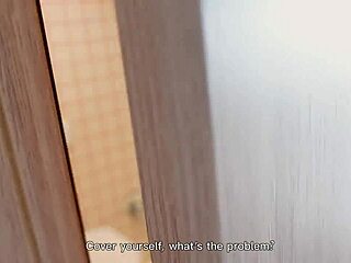 L'ex non era pronta ma la sua fica rasata bruciava per il doggystyle