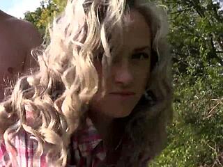 Vinna Reed pieprzy brzydkiego agenta na zewnątrz po raz pierwszy