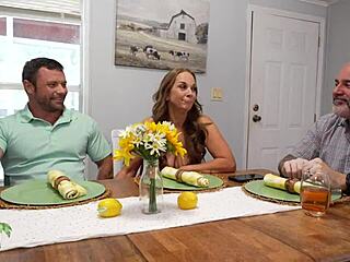 Pastorče dobija pušenje od mene kad muž nije tu