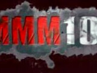 젠장, 이 흥분한 아시안 베이비가 빅딕으로 타이트 엉덩이 박음!