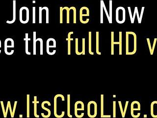 Boğulurcasına Sik Emen Cleo ve Annie Knight Su Altında Boşalıyor