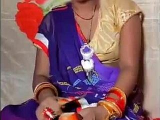 Bhabhi Desi Panas Pamerkan Pantat Besar Dalam Video Hindi Tak Potong