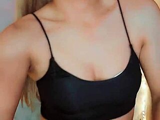 Beautiful crossdresser enjoying a cock stroke