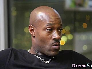 Vag Rubbing Euro Babe Cum Facial