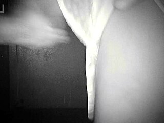 Glory Hole Fun In The Cabin With Brazilian Housewife