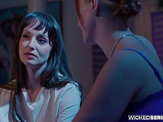 Siri Dahl And Lexi Luna Scissoring Hard!