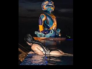 Ladyboys On Pattaya Beach Road Soi6 Massage Fun