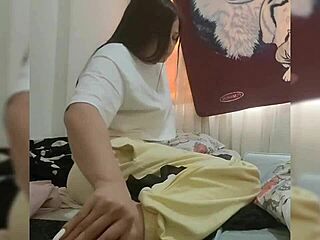 Cute Colombian Babe Alone with Her Cousin