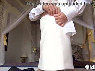 horny hotelier with tattooed mature milf 😍