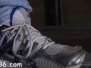 Femdom couple plays sadomasochism game 😈