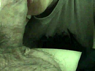 Filipina Couple's Homemade Oral Fun With Friends