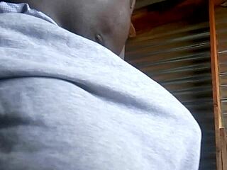 omg i enjoy this milk, come lick it 😋