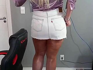 she's so sexy, with her curves and smile, making everyone stare