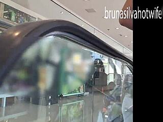 filming the hot blonde at the market, sneaky voyeur style!