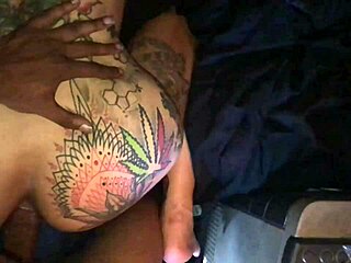 treylongzxxx fucks gia lovely's ass?