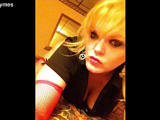 jenna jaymes plays to camera! big tits in shorts!