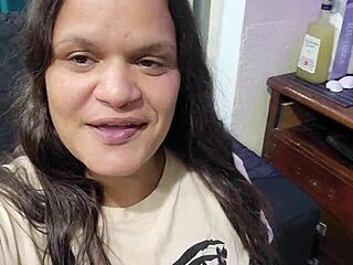 chubby naughty girl licks big pussy