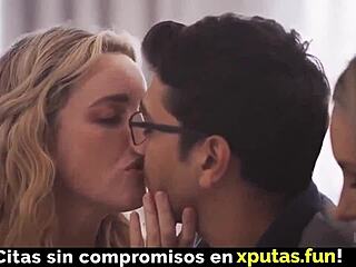 two beauties in hot threesome 😍