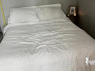 Ciaracruisexxx tries on another panty, shaking ass 😏