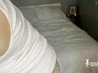 Ciaracruisexxx tries on another panty, shaking ass 😏