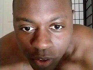 Exercising with music to distract from bad habits