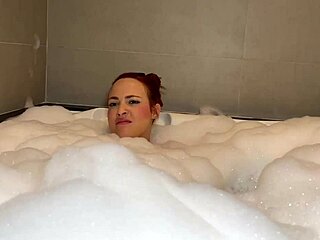 Enjoying the Hydro with Delicious Nicole Romanoff