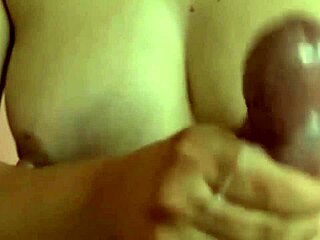 Teen rubs shaved pussy while jerking can't hold cumshot 😏