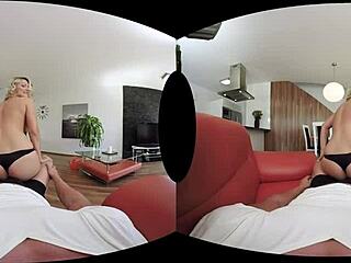 samantha jolie loves vr sex and toying her pussy!