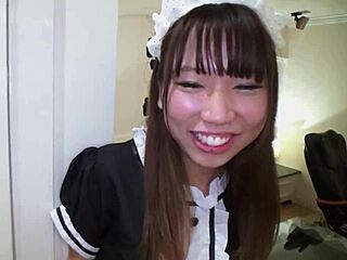 Hara Chisato in maid cosplay gives blowjob! So cute 😘