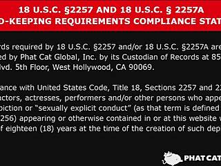 Hara Chisato in maid cosplay gives blowjob! So cute 😘