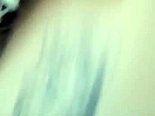 Papiochox8 features an intriguing bubble butt and pussy display