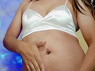 transsexual in pajamas ready to masturbate for us?