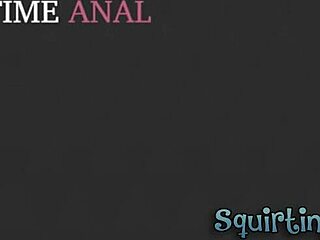 Cadence Lux reciprocates by performing oral